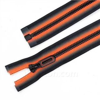 Fermoar din plastic rezistent