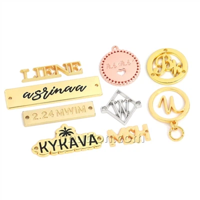 Cinci motive pentru a alege etichete metalice personalizate pentru îmbrăcăminte